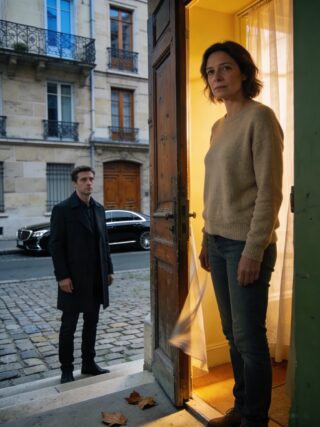 Cinq ans après le divorce, je suis retourné dans mon ancien quartier pour faire regretter à mon ex-femme infidèle ce qu’elle m’avait fait.