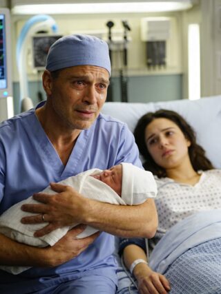 She went to the hospital to give birth, but the doctor burst into tears upon seeing the baby…
