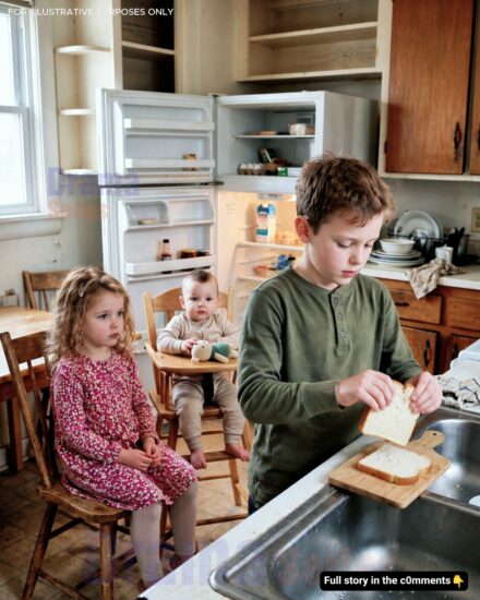 Their Mom Disappeared Overnight, Leaving a 9-Year-Old to Raise Them—Years Later, She Returned to a Family That No Longer Needed Her